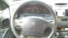 Rozpredam Renault laguna I 1.8 66kw LPG - 3