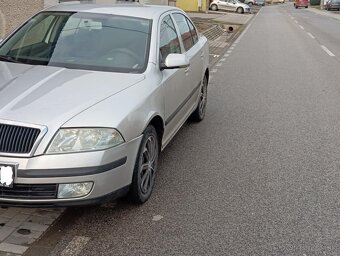 Predám skoda octavia 2 1.6 75kw - 3