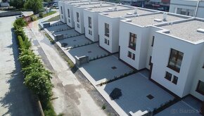 AKCIA 4 IZB. SKOLAUDOVANÁ NOVOSTAVBA 142 M2, NOVÁ DEDINKA, V - 3