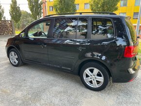 Volkswagen Touran Highline - 2.0TDI 103Kw DSG - 3