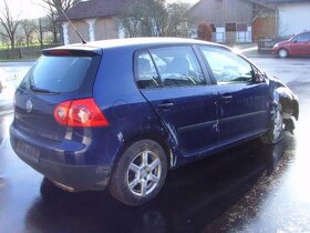 VW Golf 5 - 3