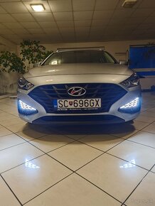 Hyundai i30 kombi 1.6crdi AUTOMAT v záruke - 3