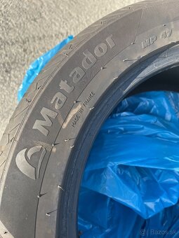 235/50R18 letne - 3