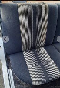 Škoda 130 zadné sedadlá - 3