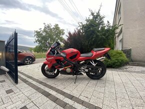 Honda CBR 600f4i Sport - 3