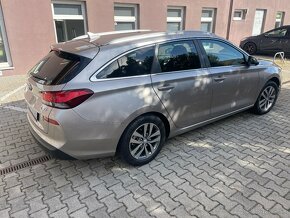 Hyundai i30cw 1.4i 73Kw m6 Family - 3