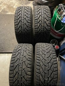 225/40 r18 zimne - 3