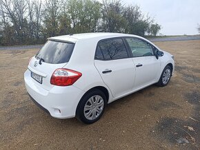 Toyota Auris - 3