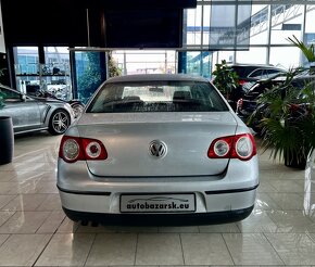 Volkswagen Passat 1.9 TDI Trendline - 3