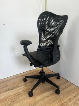 Herman Miller Mirra Full Option - 3