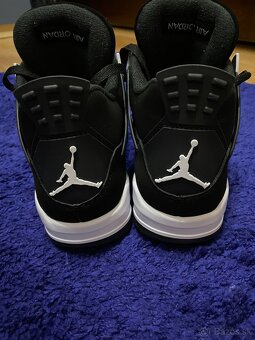 Jordan 4 white thunder - 3