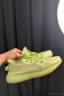 Adidas Yeezy Boost 350 V2 Glow - 3