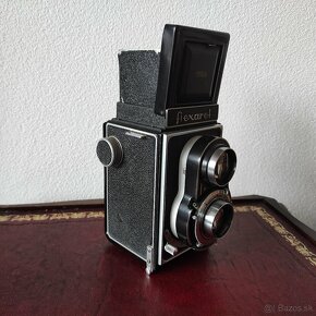 Starý fotoaparát Flexaret - 3