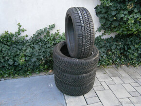 Predám 4x zimné pneu Continental 215/50 R18 92VXL - 3