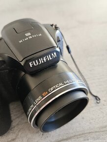 Fujifilm FinePix S1600 - 3