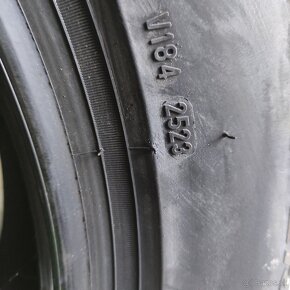 225/60 r18 Pirelli 1 kus - 3