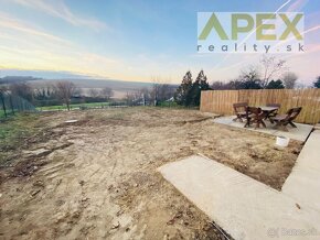 Exkluzívne APEX reality chalupa v obci Šalgočka, 800 m2 - 3