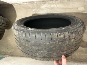 Predam 225/45 r17letne gumy hankok dve ako nove - 3