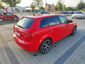 Audi A3 Sportback (8PA) 2.0 TDI CR 103kW (2009) - 3