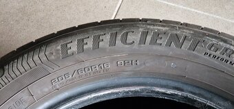 205/60 R16 Goodyear - 3