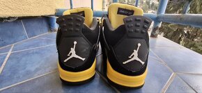 Predám Jordan 4 retru thunder - 3