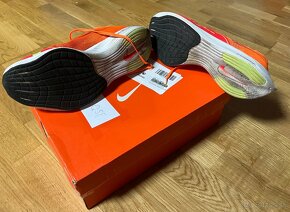 Nike Vaporfly Next% 2 - 3