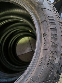 Goodyear Ultragrip 235/55 r18 - 3