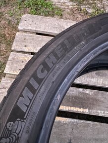 Michelin 255/40 R19 2x=80€ - 3