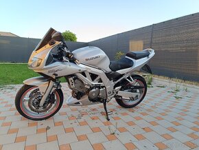 Suzuki SV650S - 3