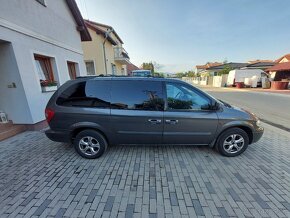 Chrysler Grand Voyager 3.3 V6 - 3