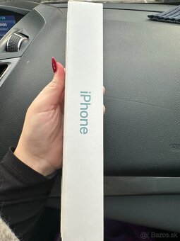 iPhone 16 128GB teal - 3