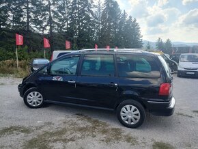 Volkswagen Sharan 1.9 TDI Highline - 3