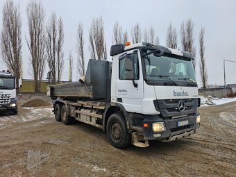 Mercedes Actros - hákový nosič 6x4 - 3