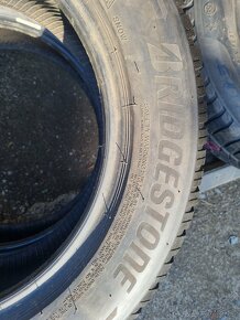 205/55R17 Bridgestone - 3