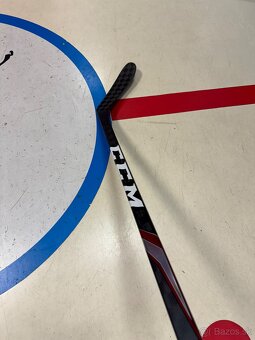 UPLNE NOVA PROFI HOKEJKA CCM JETSPEED FT2 CUSTOM PRO STOCK - 3