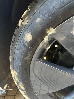 Dunlop  Winterthuru šport 5 zimné 215/55 r18 - 3