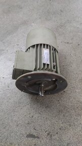 Elektromotor s brzdou - 3