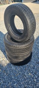 Predám 4ks celoročné pneu.225/70R15c Continental - 3