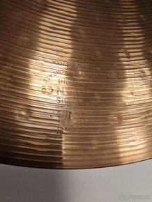 Predám činel Zildjian ZHT Medium Ride 20" - 3