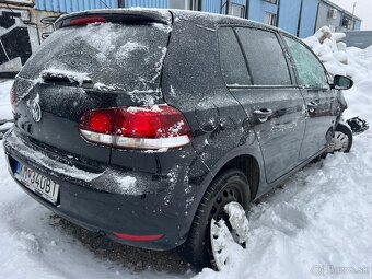 Predám havarovaný Volkwagen Golf 1.4, RV: 2009 - 3