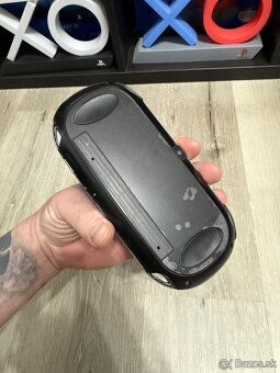 PS VITA - 3