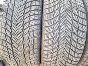 Jazdené zimné pneumatiky Bridgestone 245/45 R20 - 3