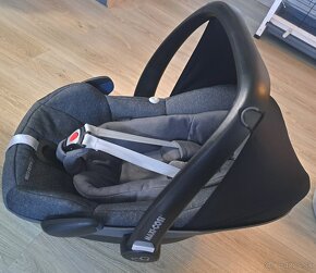 Maxi Cosi PebblePlus a isofix MC 2 wayFix detska autosedacka - 3