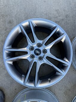 5x108 R19 alu disky Ford - 3