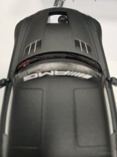 Mercedes SLS 1:18 - 3