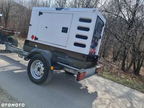 Sada generátora Mitsubishi SDMO R22kv, pohyblivá ako nová, 1 - 3