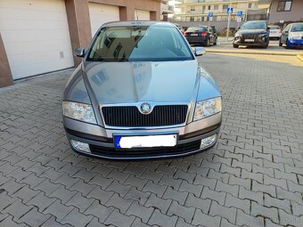 Skoda octavia 2 1.9 tdi 77.kw TMBCS21Z352028032 - 3