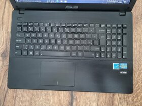 Predam notebook ASUS X551C. - 3