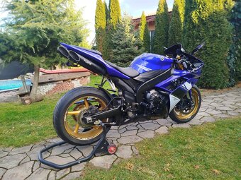 Yamaha Yzf R1 RN19 - 3