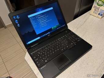 Manažérsky Dell Latitude E5540 s i5,8gb ram,256gb ssd,15,6HD - 3